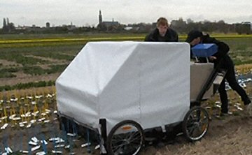Robot zoekt zieke tulpen in bollenvelden